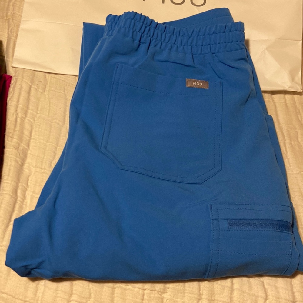 FIG’s Women’s Yola skinny Pants Regular Medium Ciel Blue